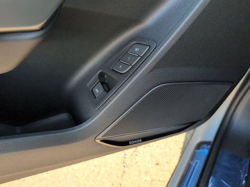 New 2025 Audi Q3 2.0T Premium image 10