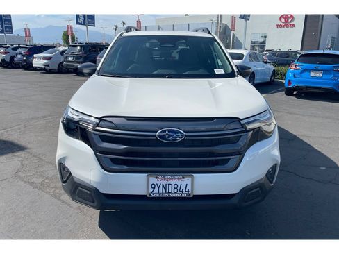 Certified 2026 Subaru Forester Premium AWD/4WD image 9