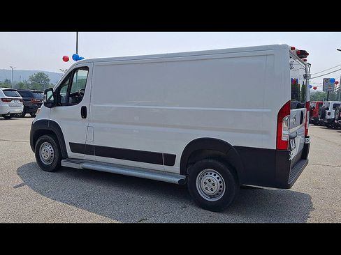 Used 2025 RAM ProMaster 2500 w/ U-Haul Equipment Group FWD image 6