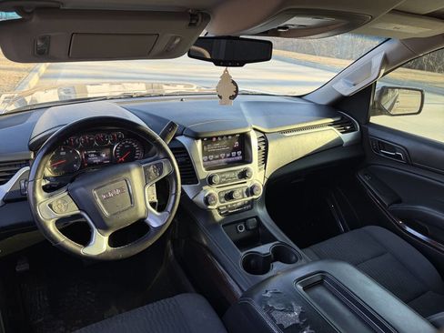 Used 2016 GMC Yukon XL SLE w/ Convenience Package image 18