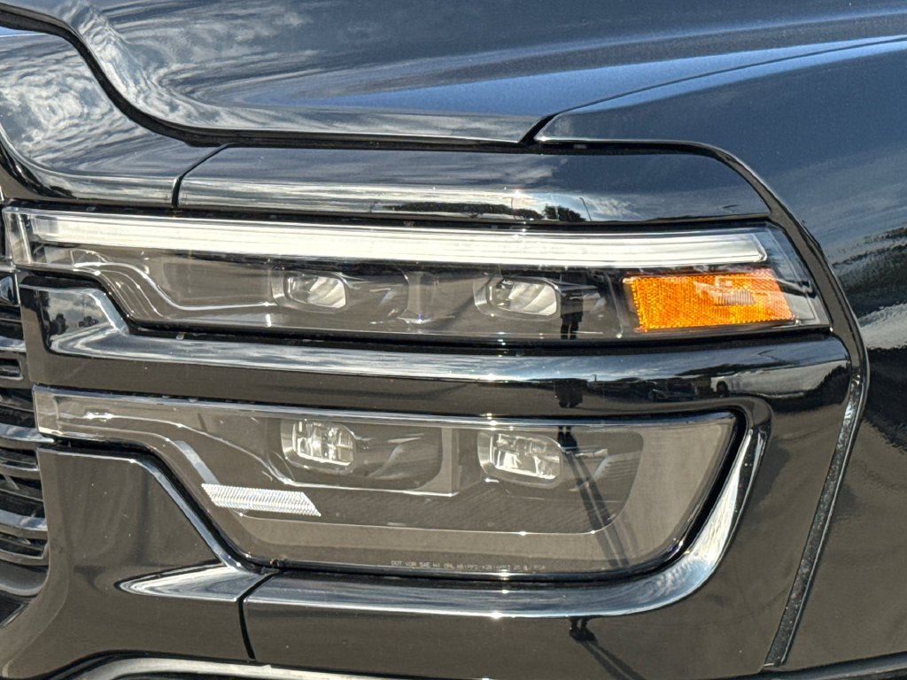 New 2027 RAM 3500 Laramie AWD/4WD image 4