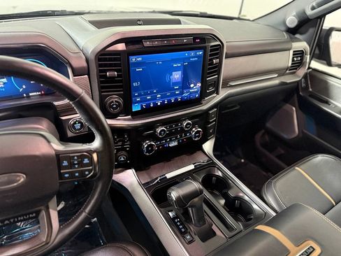 Used 2022 Ford F150 Platinum AWD/4WD image 16