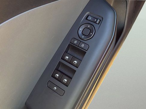 Used 2025 Kia K4 FWD image 20