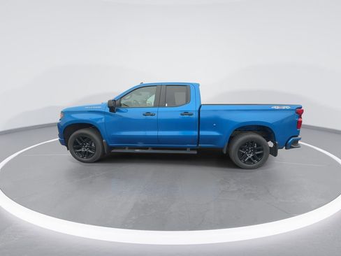 Used 2024 Chevrolet Silverado 1500 Custom image 5