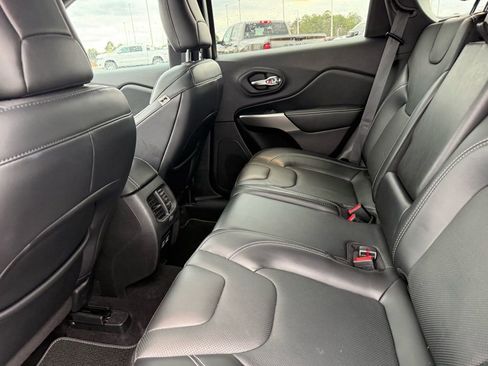 Used 2021 Jeep Cherokee Latitude Lux 80th Anniv w/ Quick Order Package 26U 80TH image 24