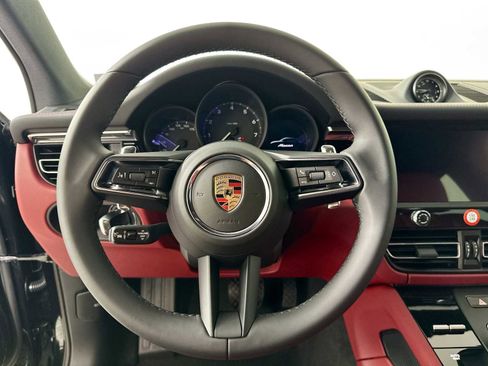 New 2025 Porsche Macan image 14