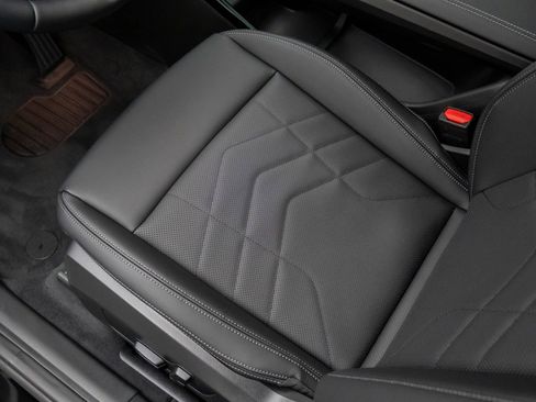 New 2026 BMW X1 xDrive28i w/ Convenience Package image 14