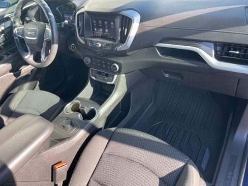 Used 2023 GMC Terrain SLE w/ LPO, Floor Liner Package FWD image 29