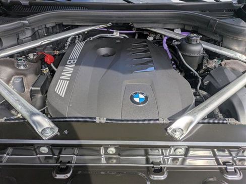 Used 2026 BMW X7 xDrive40i image 19