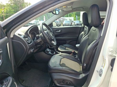 Used 2021 Jeep Compass Latitude AWD/4WD image 13