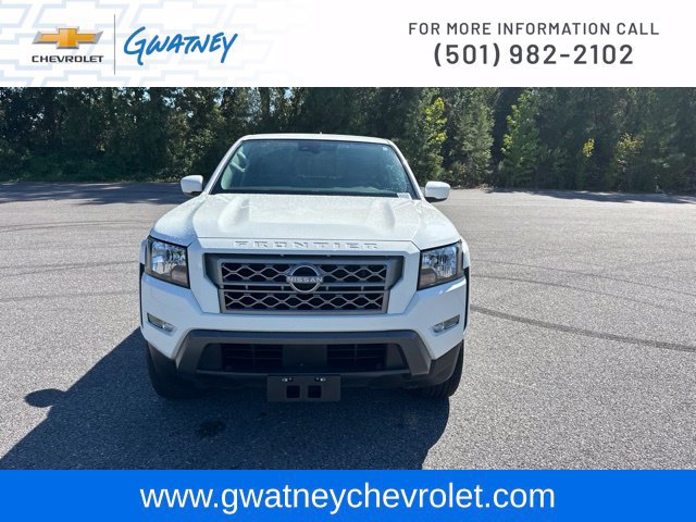 Used 2022 Nissan Frontier SV RWD image 2