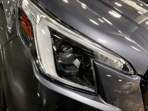 Used 2022 Subaru Forester Touring image 27