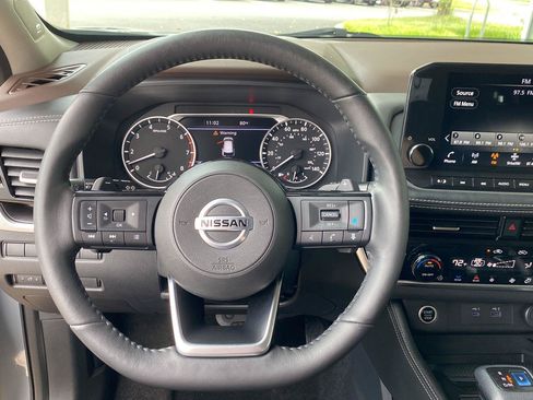 Used 2021 Nissan Rogue SL w/ Premium Package AWD/4WD image 37