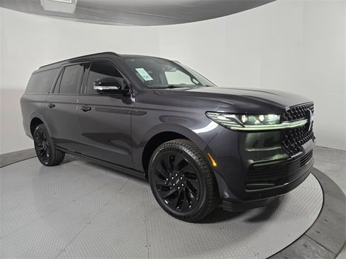 New 2025 Lincoln Navigator L Reserve w/ Jet Appearance Package image 2