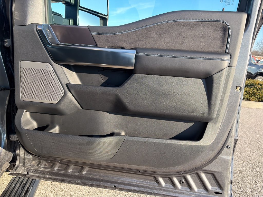 Used 2025 Ford F150 Platinum AWD/4WD image 13
