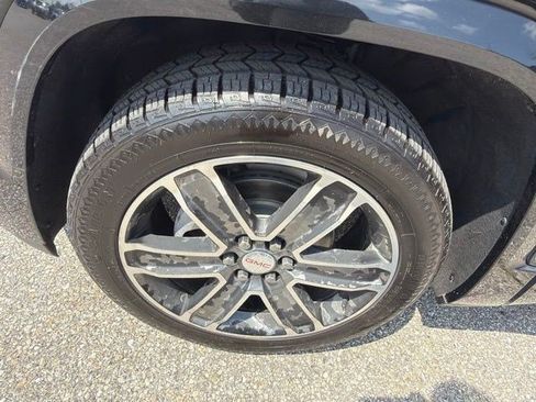 Used 2017 GMC Acadia Denali AWD/4WD image 9