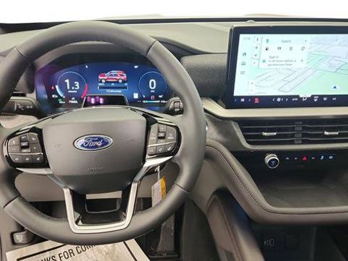 New 2026 Ford Explorer Platinum w/ LUX Leather Package image 15
