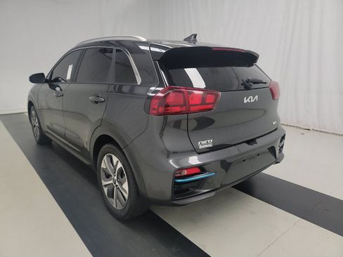 Used 2022 Kia Niro EX w/ Cold Weather Package image 4