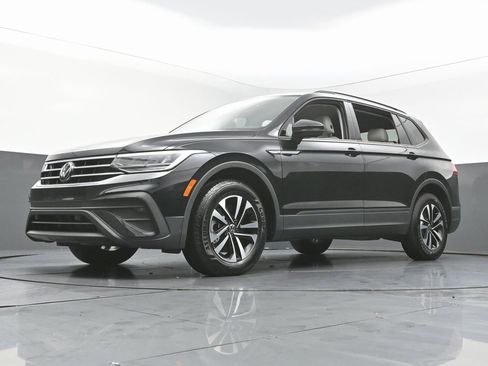Used 2024 Volkswagen Tiguan S image 56