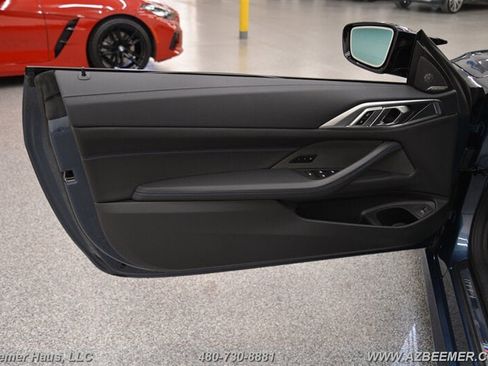 Used 2025 BMW M440i Convertible image 28