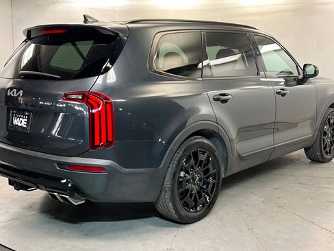 Used 2022 Kia Telluride SX w/ SX Prestige Package AWD/4WD image 6