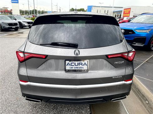 Used 2022 Acura MDX w/ Technology Package AWD/4WD image 3