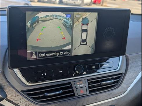 Used 2025 Nissan Altima 2.5 SL image 12