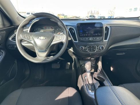 Used 2024 Chevrolet Malibu LT FWD image 8