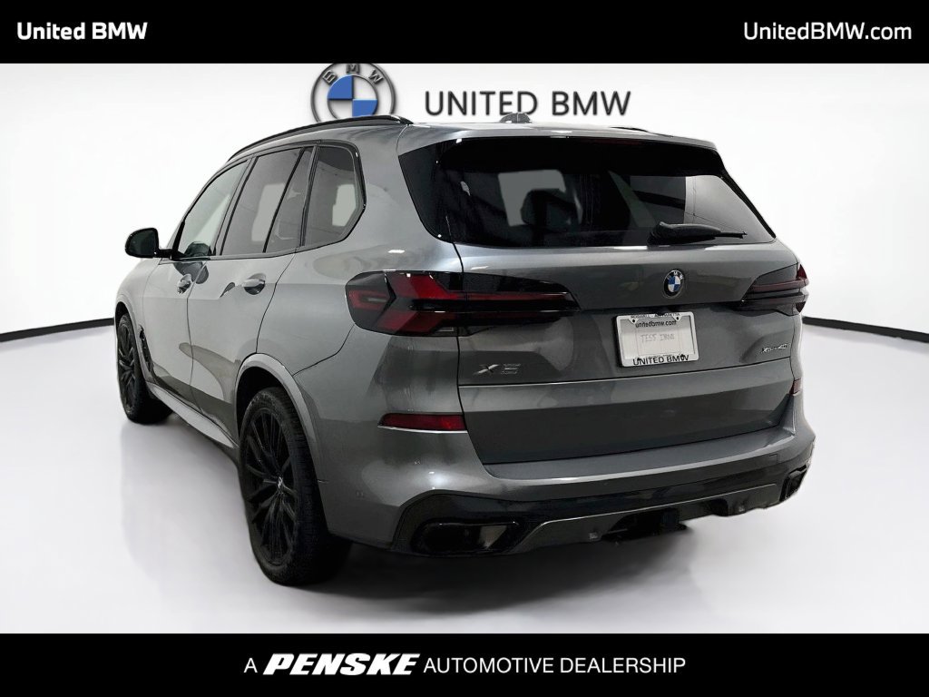 Used 2024 BMW X5 xDrive40i w/ M Sport Package AWD/4WD image 7