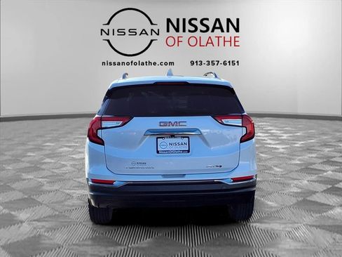 Used 2022 GMC Terrain AT4 image 30