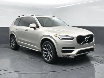 Used 2018 Volvo XC90 T6 Momentum w/ Convenience Package