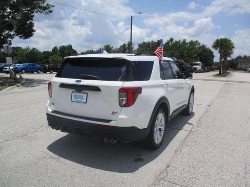 Certified 2022 Ford Explorer ST w/ Equipment Group 401A AWD/4WD image 7