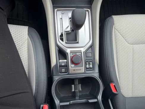 Used 2023 Subaru Forester Premium AWD/4WD image 26