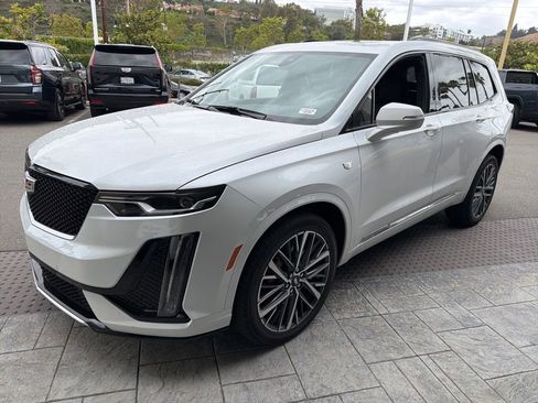 Certified 2024 Cadillac XT6 Sport AWD/4WD image 3