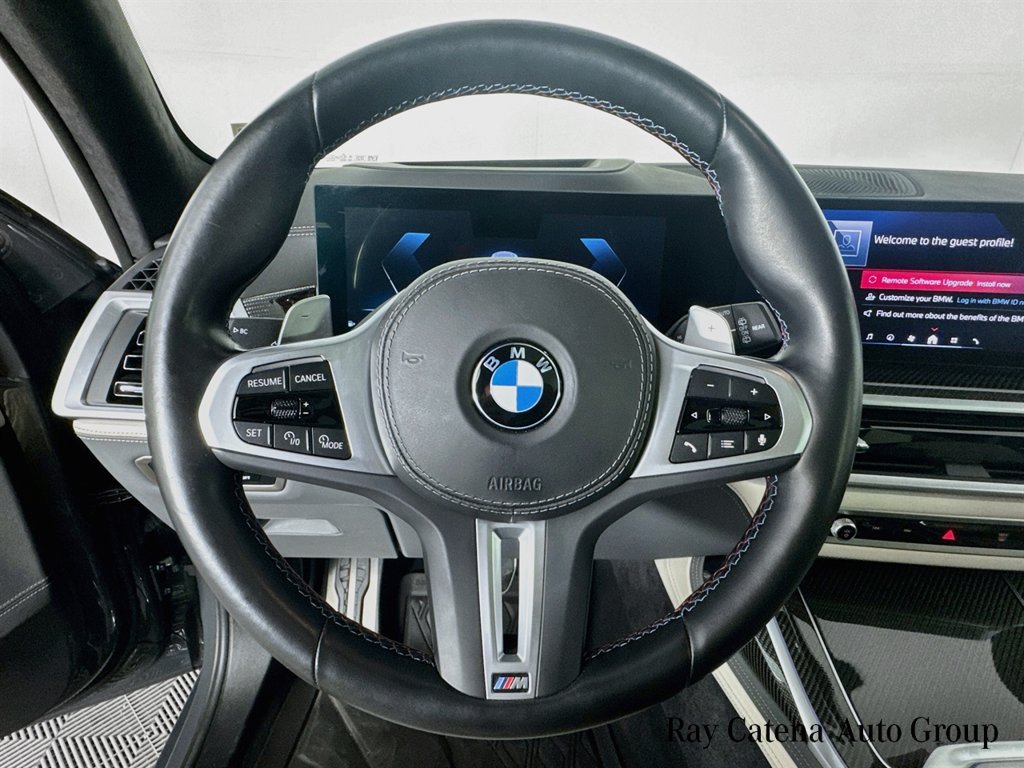 Used 2025 BMW X7 M60i AWD/4WD image 11