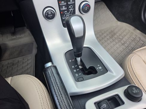 Used 2013 Volvo C70 T5 FWD image 24