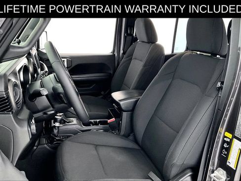 Used 2021 Jeep Wrangler Unlimited Sport AWD/4WD image 32