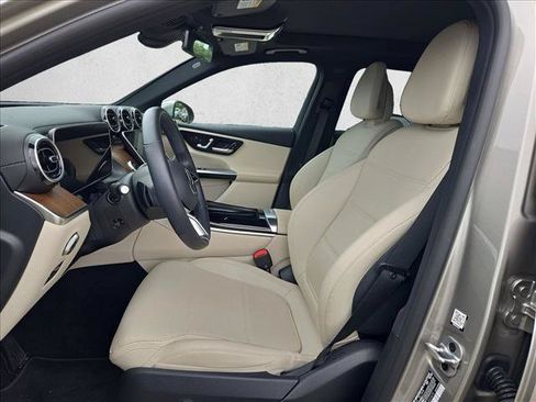 Used 2023 Mercedes-Benz GLC 300 image 15