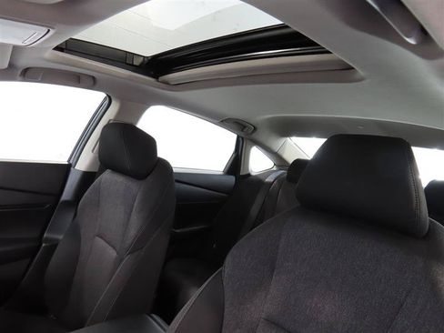 Used 2025 Honda Accord SE image 12