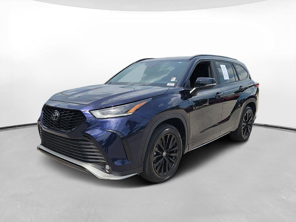 Used 2024 Toyota Highlander XSE FWD 360° Tour