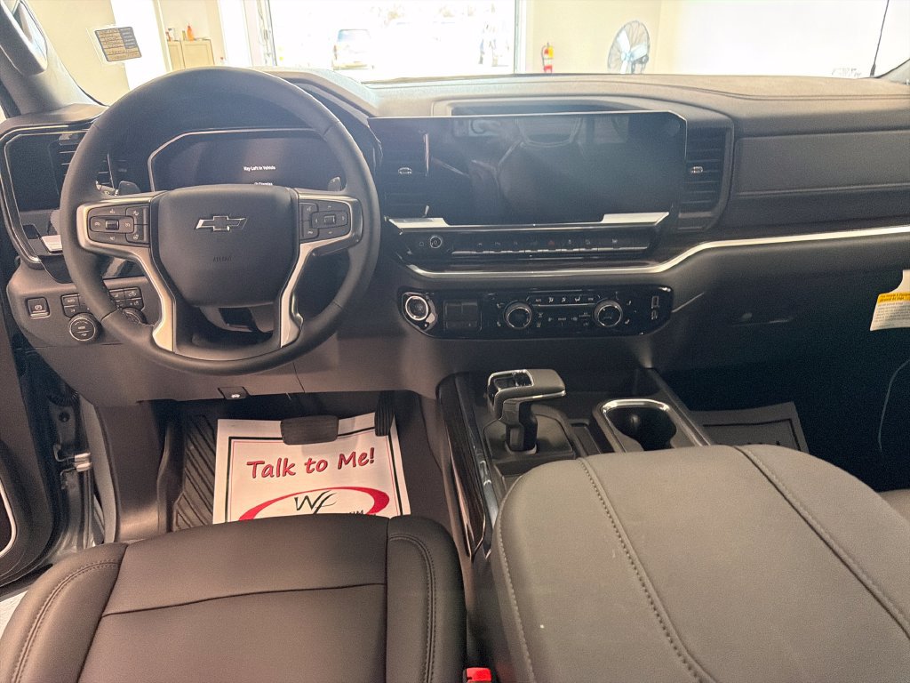 New 2026 Chevrolet Silverado 1500 RST w/ RST All Star Premium Package AWD/4WD image 14