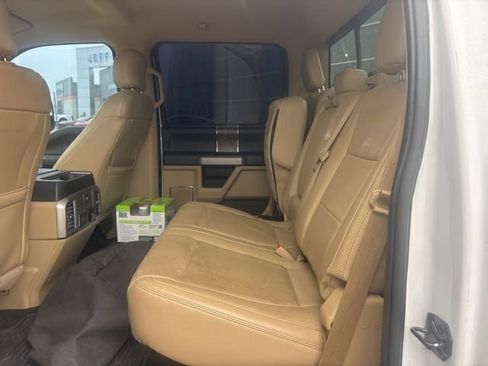 Used 2017 Ford F350 Lariat w/ Chrome Package image 10