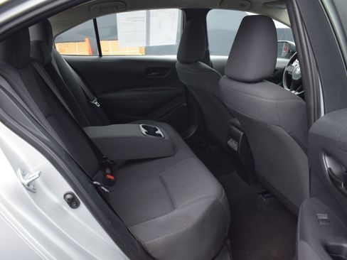 Used 2024 Toyota Corolla LE FWD image 11