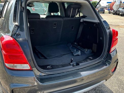 Used 2019 Chevrolet Trax LT image 19