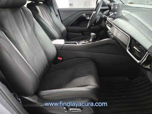 Used 2025 Acura ADX A-Spec image 16