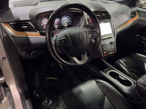 Used 2019 Lincoln MKC Select w/ Select Plus Package AWD/4WD image 36