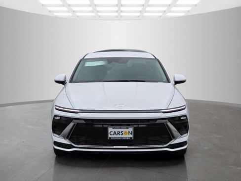 New 2025 Hyundai Sonata SEL image 2