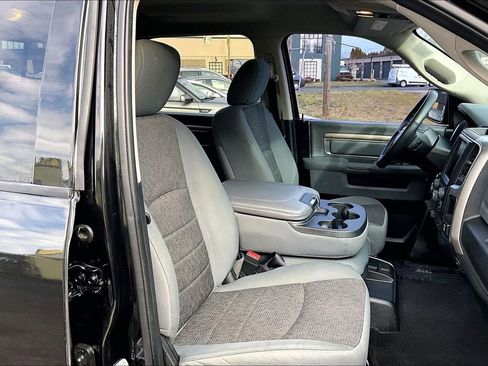 Used 2017 RAM 1500 Big Horn image 10