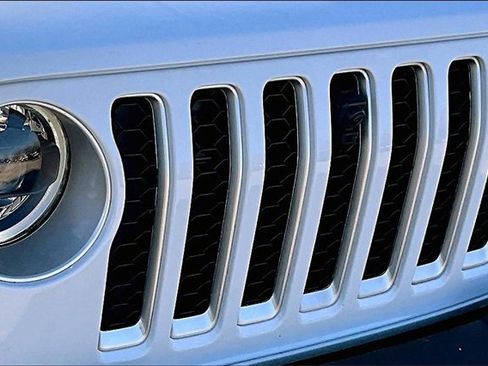 Used 2023 Jeep Wrangler Unlimited Sahara w/ Cold Weather Group image 33