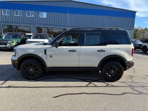 Used 2025 Ford Bronco Sport Badlands image 2